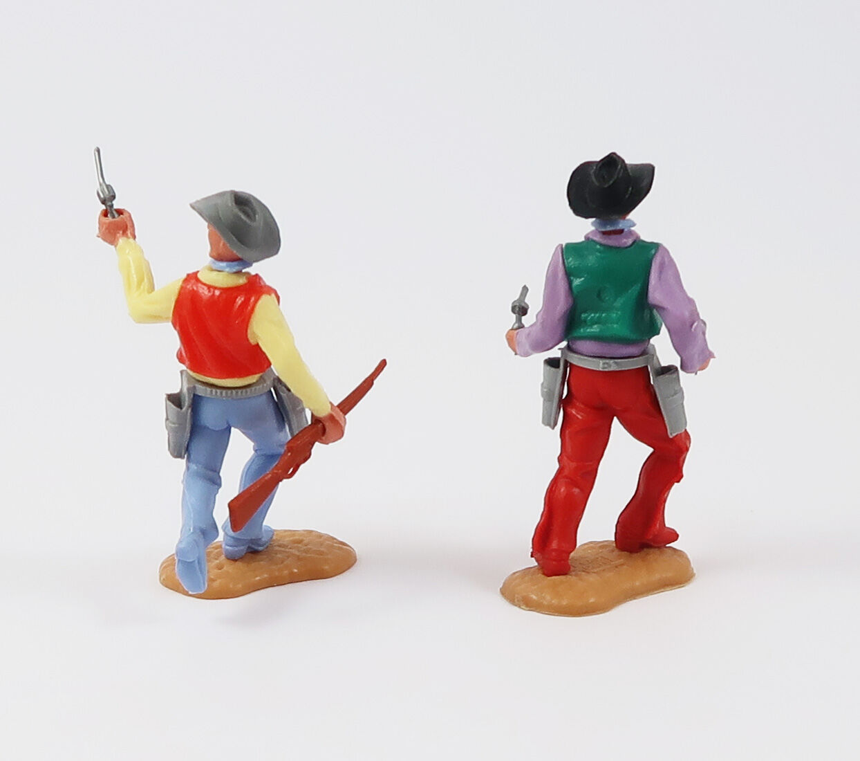 Timpo 2 Cowboys mit Pistolen und Gewehr