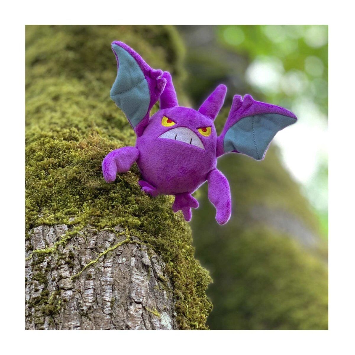 Crobat Sitting Cuties Plush - 22 cm