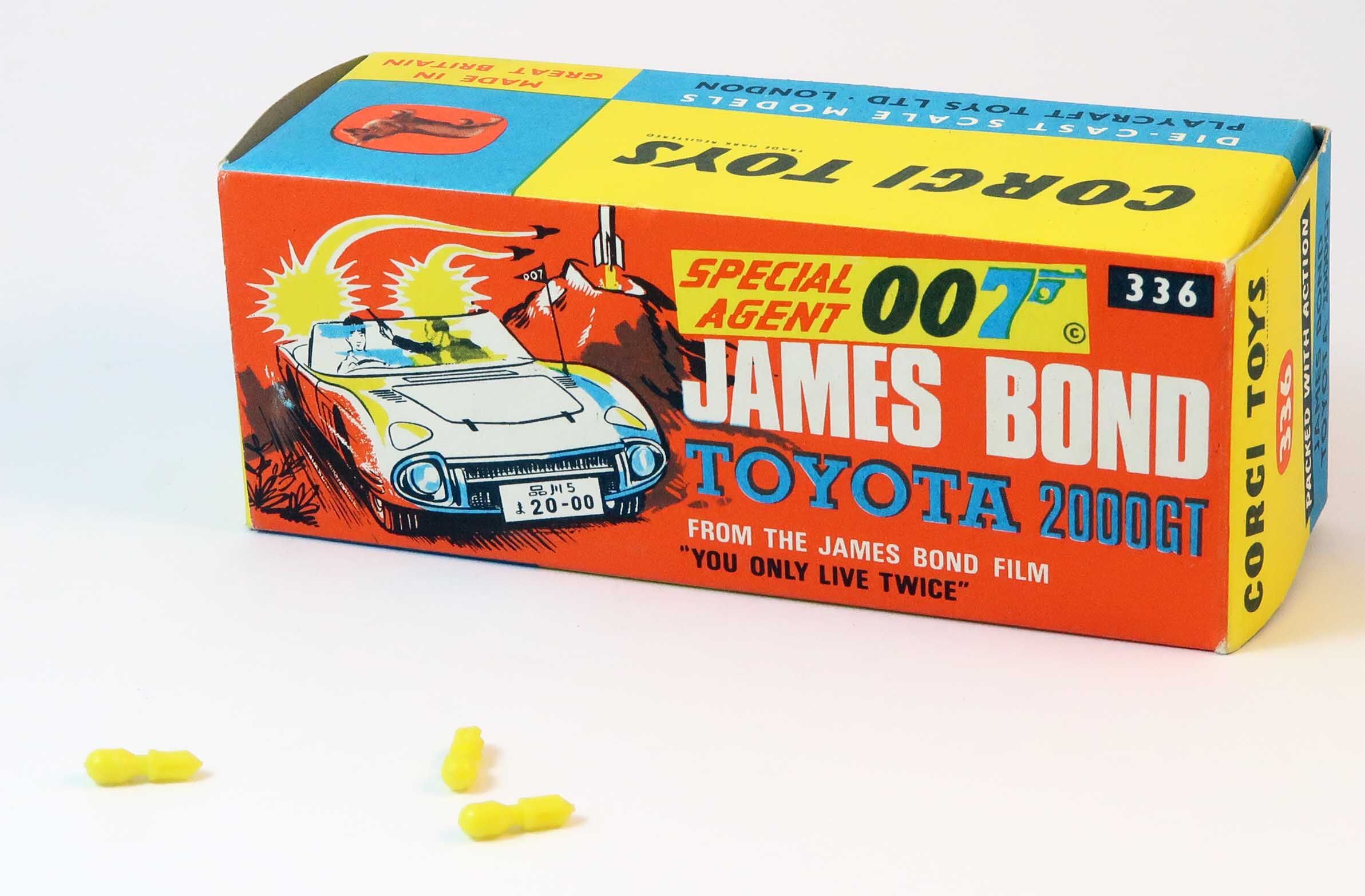 James Bond Toyota 2000 GT CORGI Toys 1966