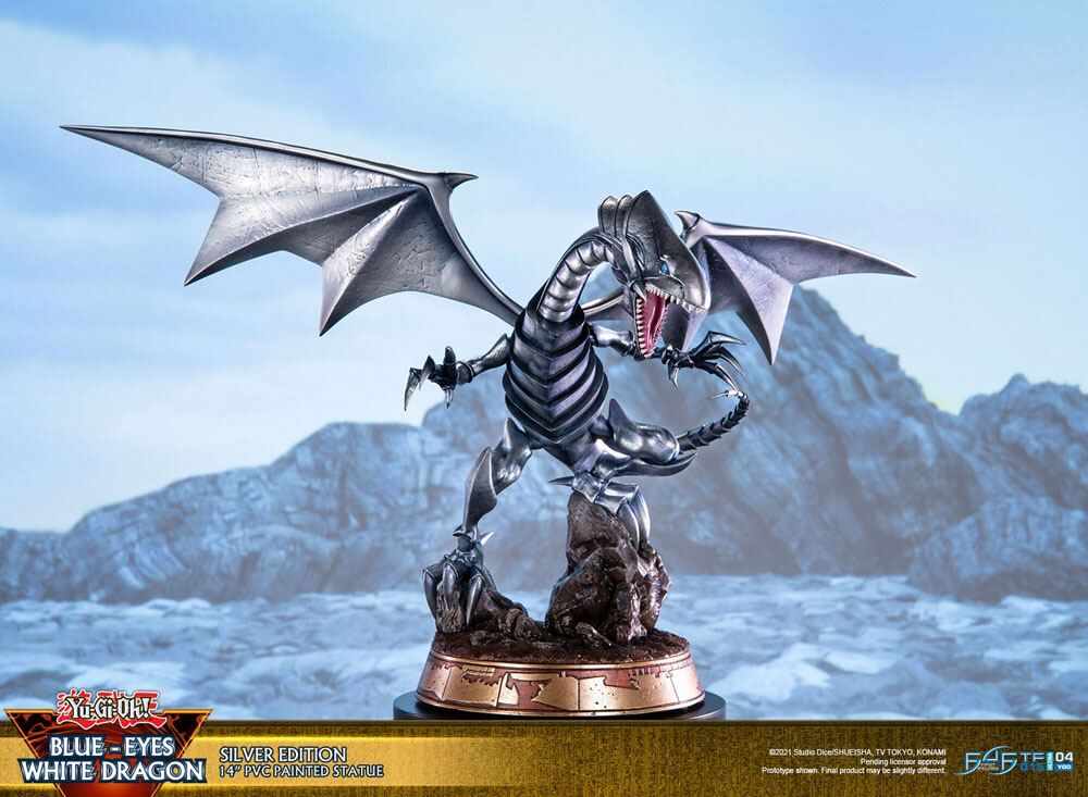 Yu-Gi-Oh! - Blue-Eyes White Dragon Silver Edition Statue