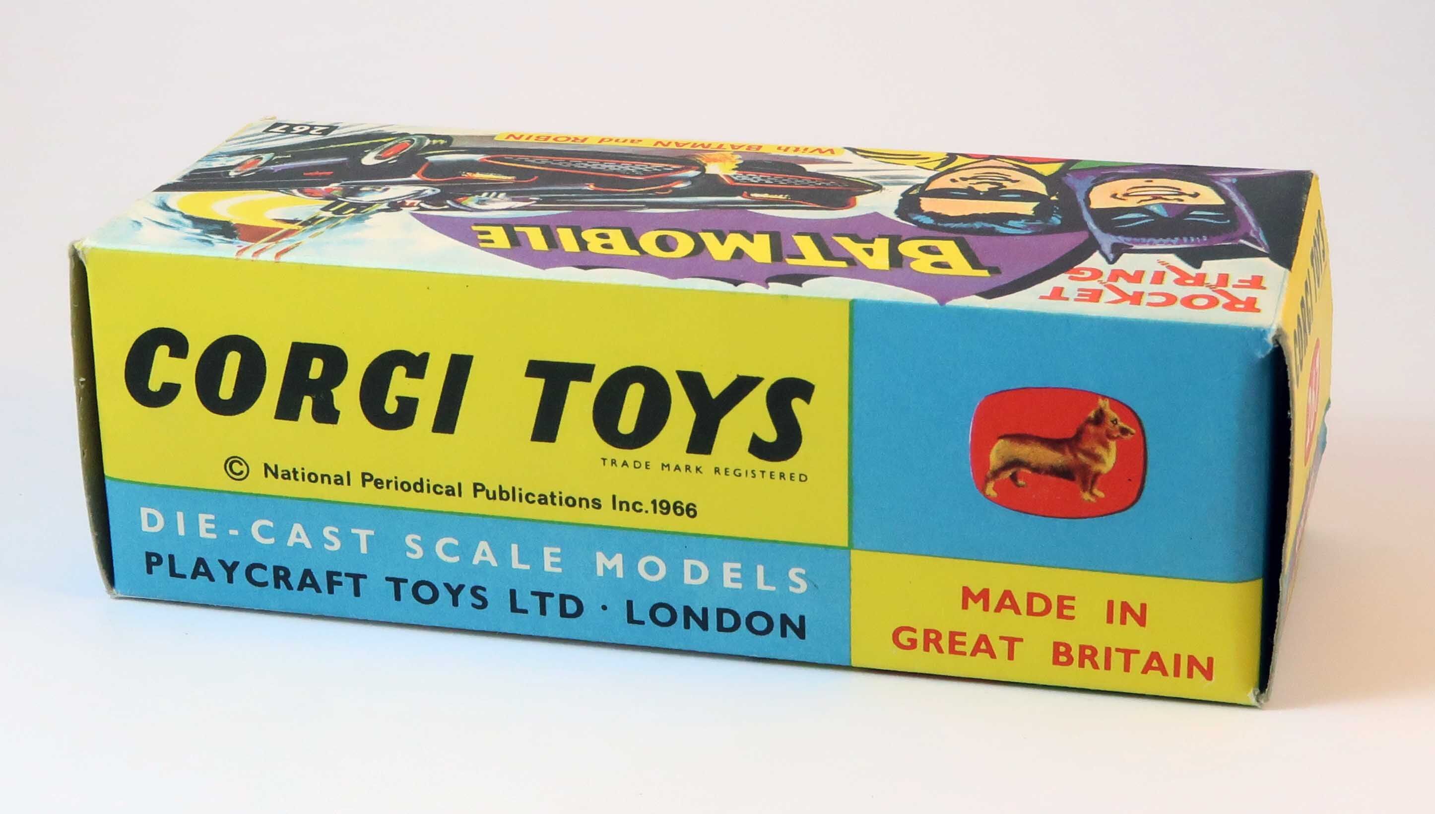 batmobile_corgi_toys_05