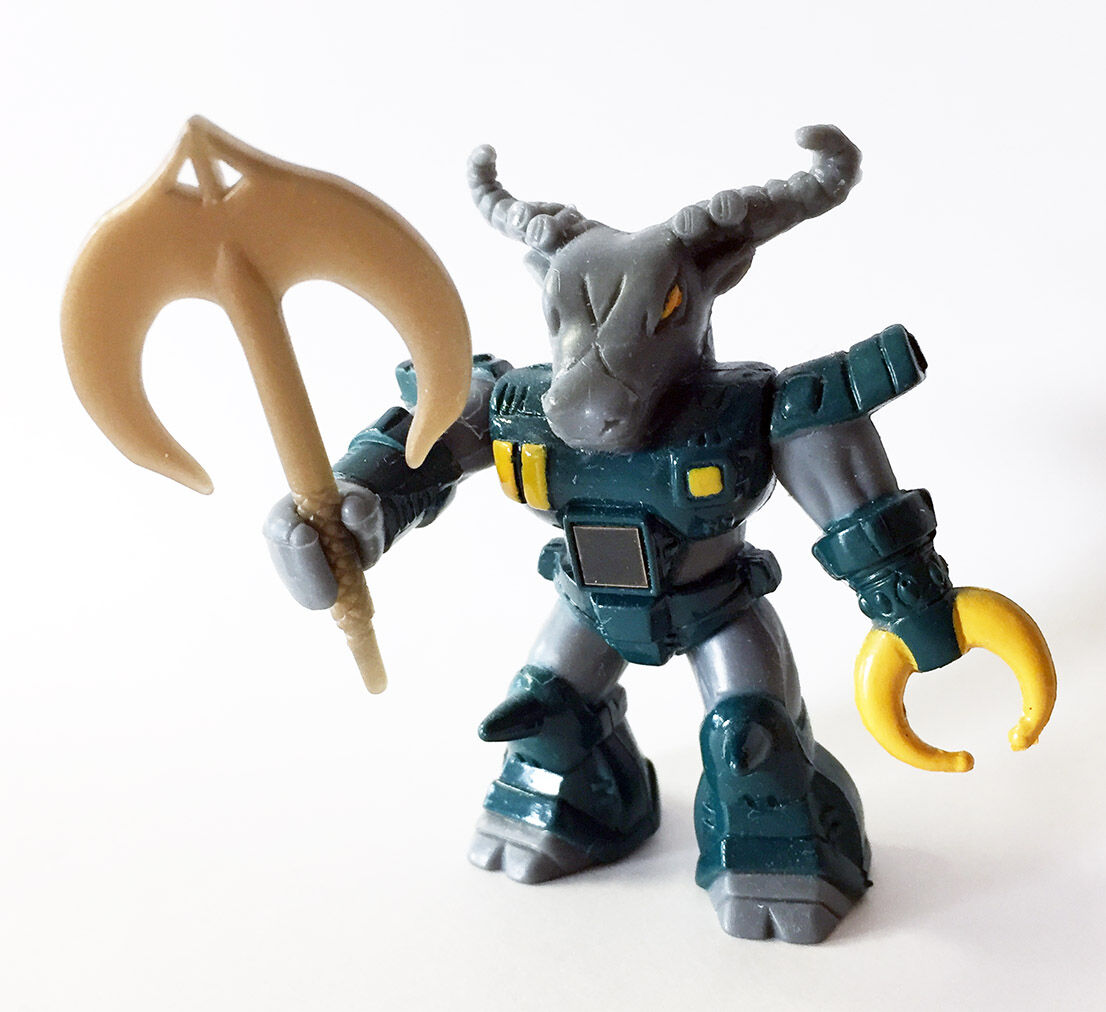 Battle Beasts Roamin Buffalo PVC Figur #10