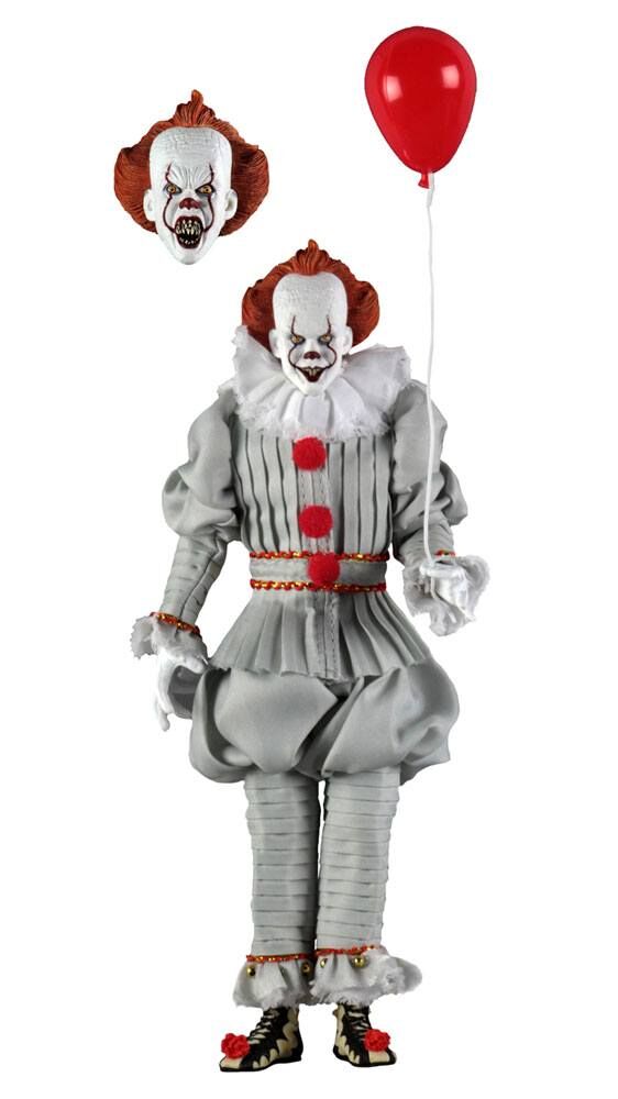 Stephen Kings Es 2017 Retro Actionfigur Pennywise 20 cm Stephen Kings Es 2017 Retro Actionfigur Pennywise 20 cm
