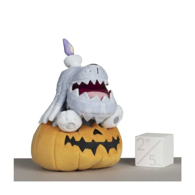 Pokémon Tricks & Treats 2023: Greavard Wearing Houndstone Pumpkin Plush - 22 cm