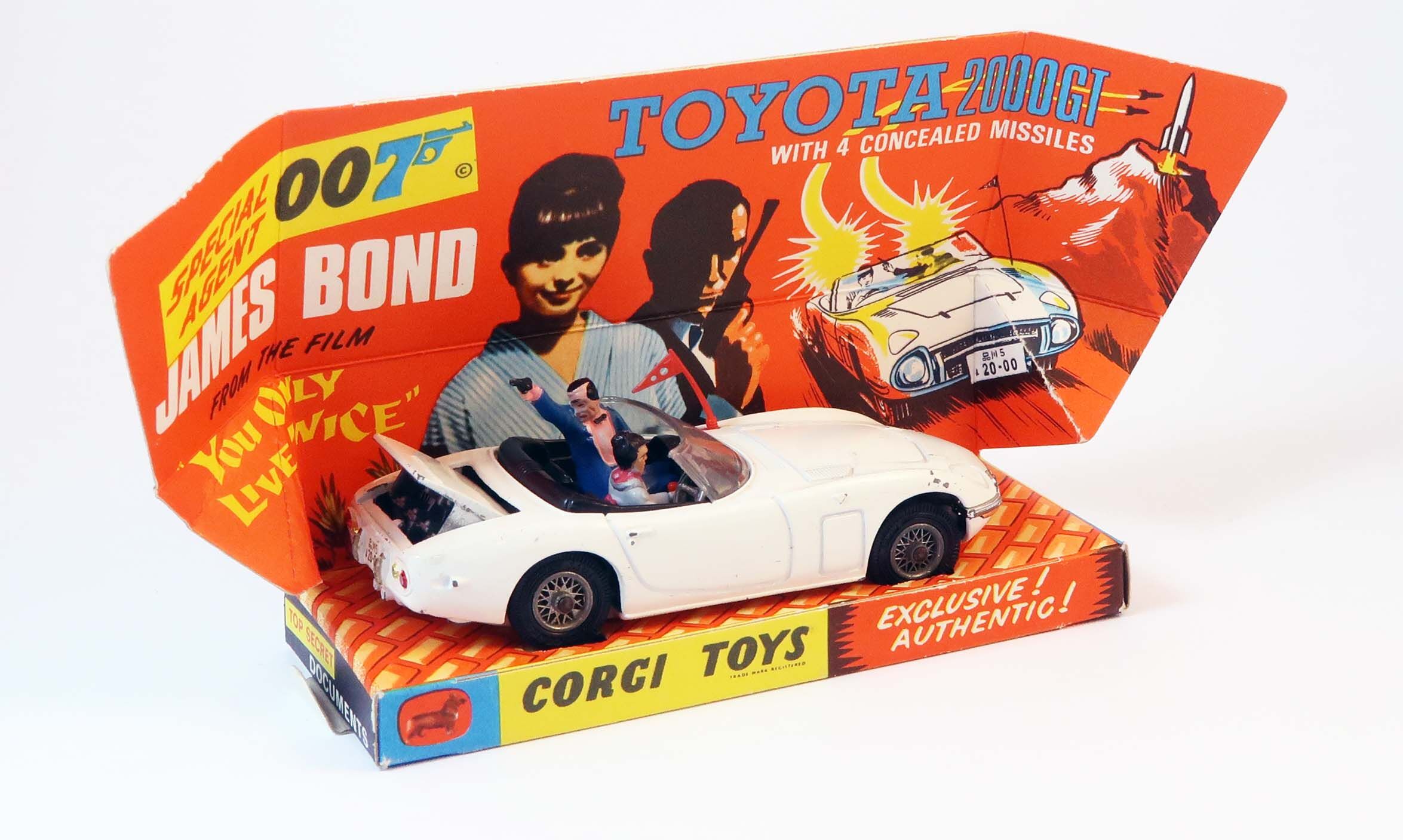 James Bond Toyota 2000 GT CORGI Toys 1966