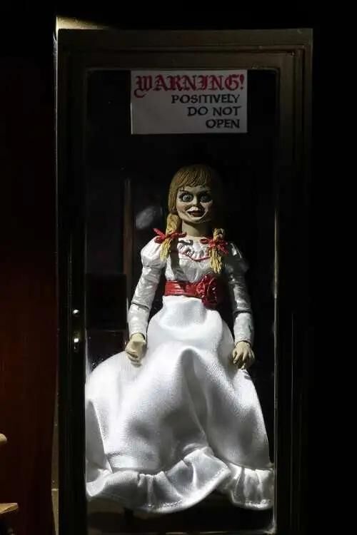 NECA The Conjuring Universe Annabelle Action Figure [Ultimate Version]