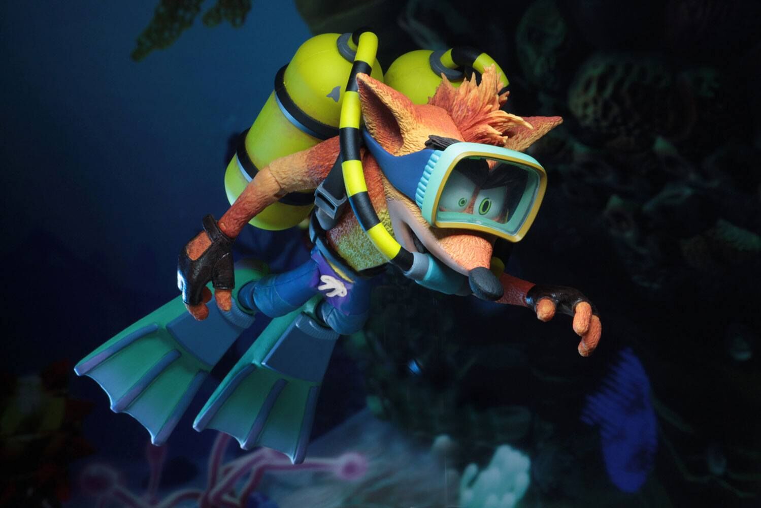 Crash Bandicoot Deluxe Actionfigur Scuba Crash 14 cm