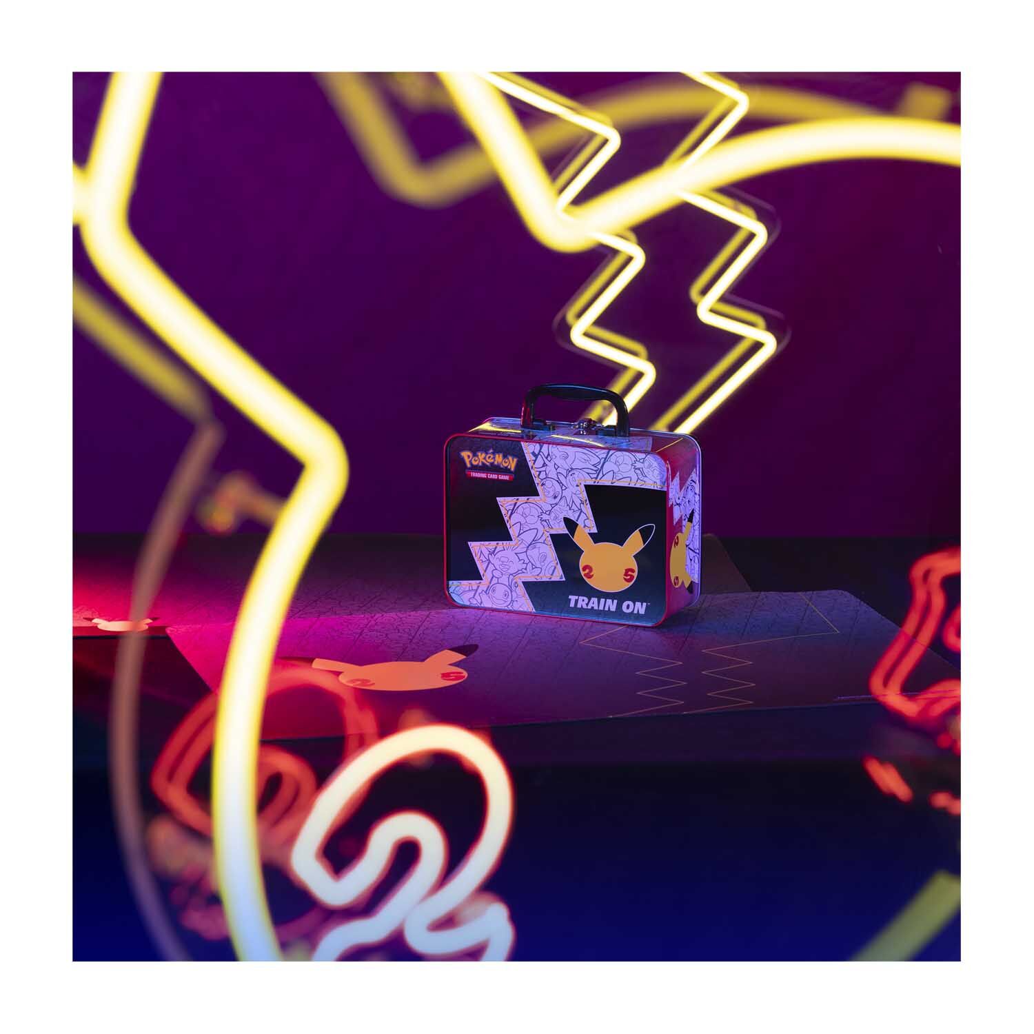 ポケモンカードゲーム 25th anniversary celebration chest Pokémon TCG: Celebrations Collector Chest : Amazon.ca: Toys