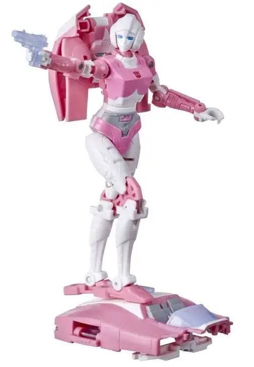 Transformers Generations Kingdom: War for Cybertron Arcee Deluxe Action Figure
