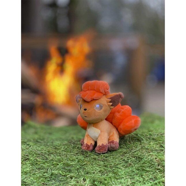 Vulpix Sitting Cuties Plush - 13,5 cm