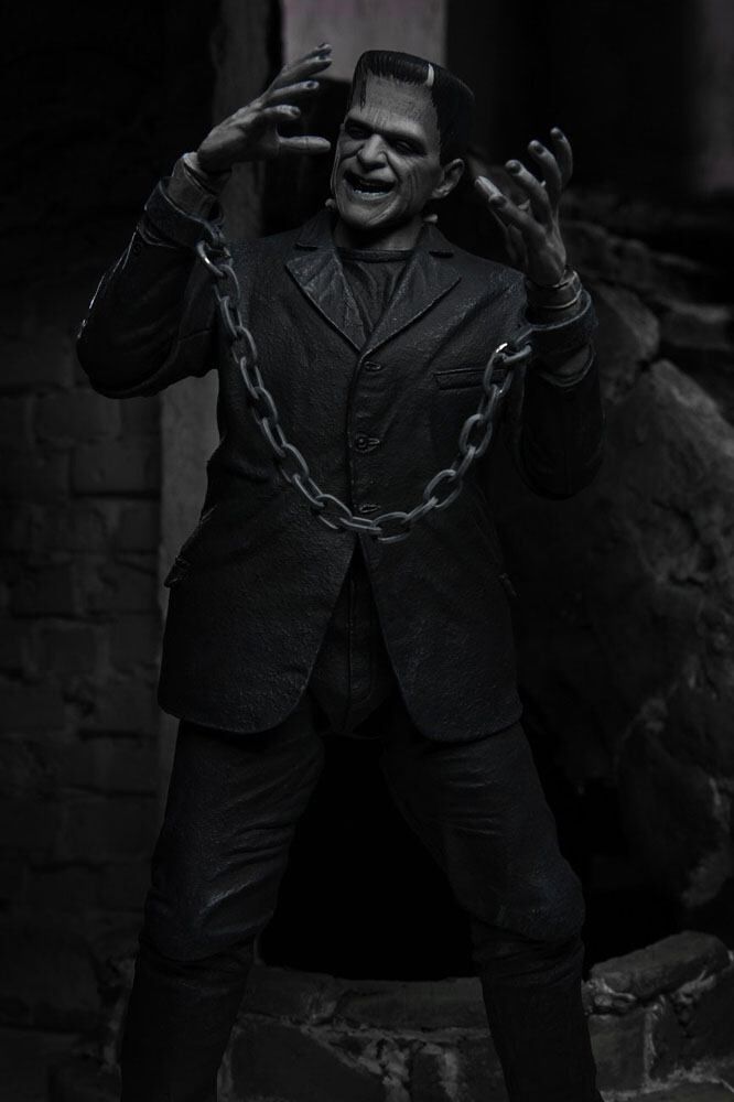 Universal Monsters Actionfigur Ultimate Frankensteins Monster 18 cm