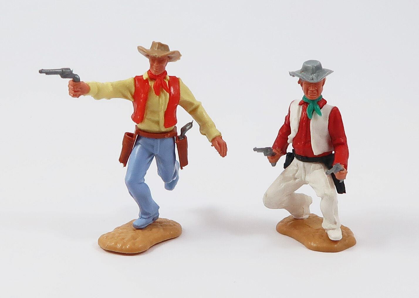 timpo_cowboy_kombination_pistolen_001 Timpo 2 Cowboys mit Pistolen