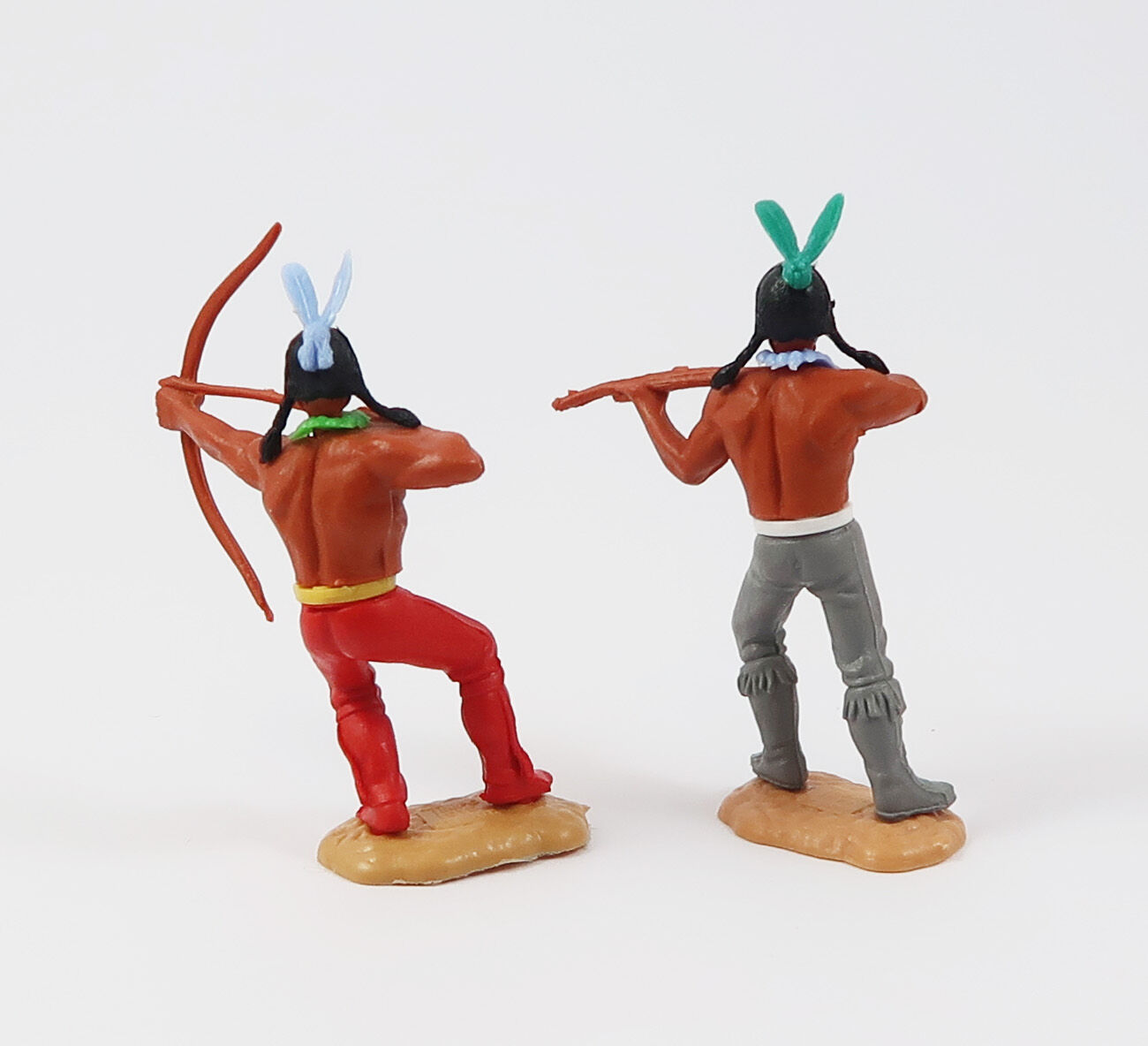 Timpo 2 Indianer mit Bogen und Gewehr