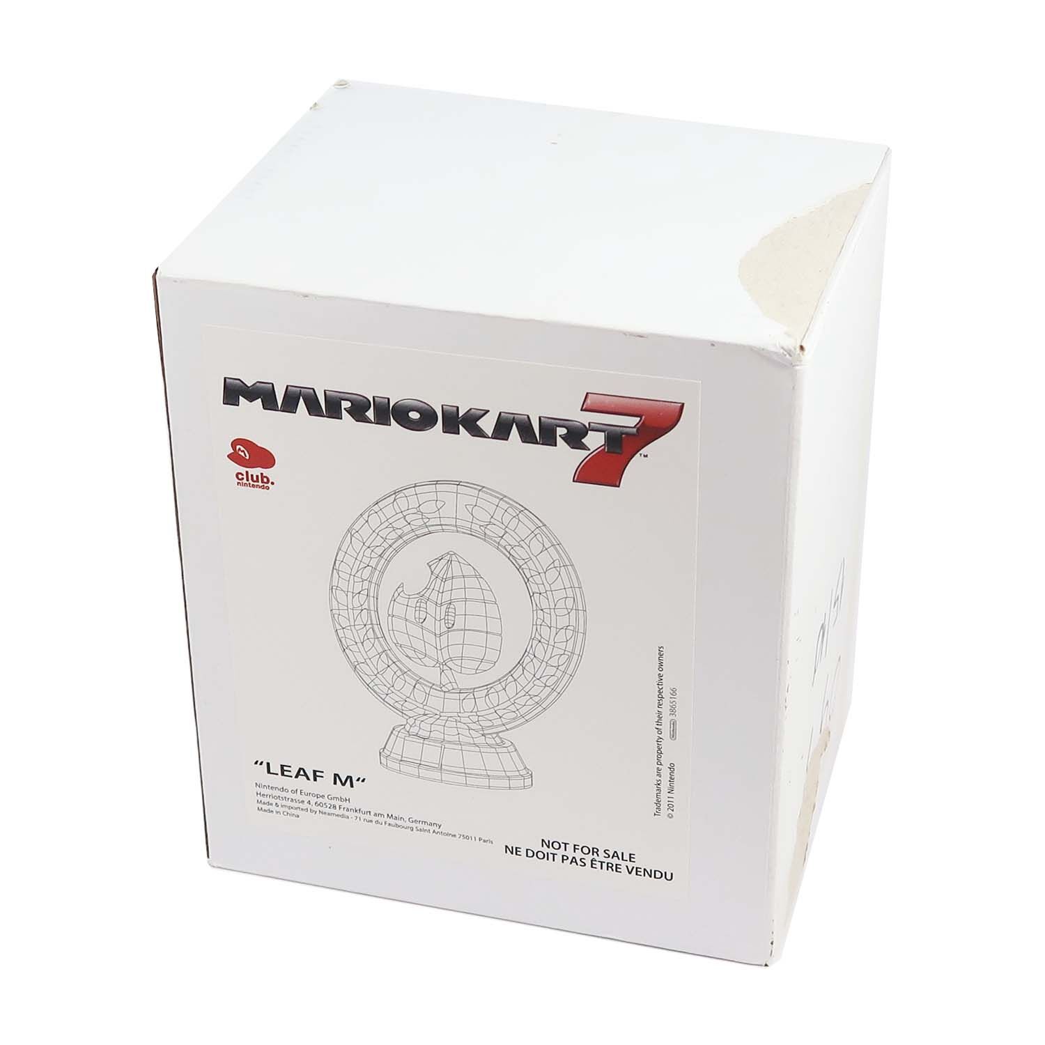 Mario Kart 7 Blatt-Cup Trophäe - Club Nintendo Statue