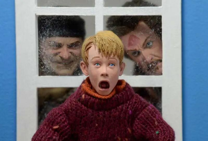 NECA Home Alone Kevin Retro Action Figure