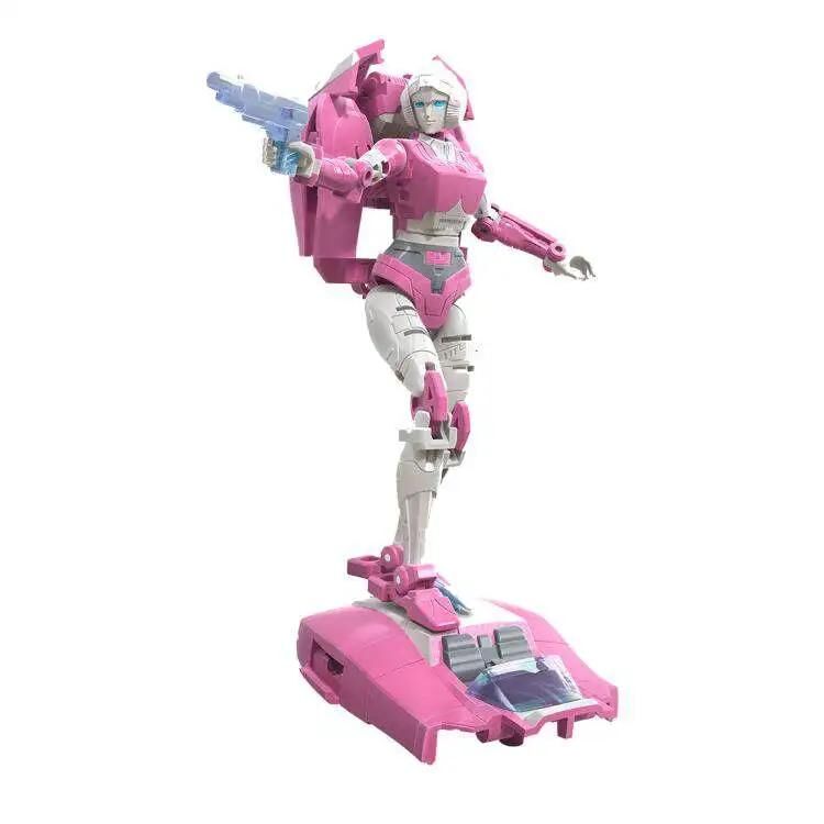 Transformers Generations Earthrise: War for Cybertron Arcee Deluxe Action Figure WFC-E17